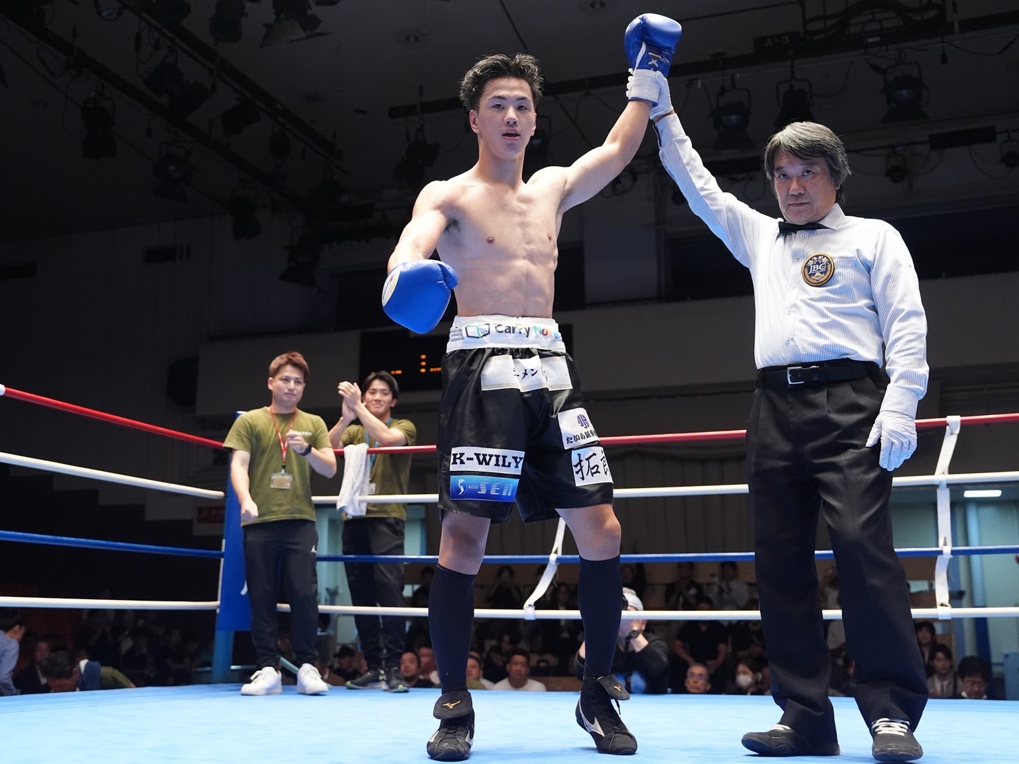 トレーナー松村